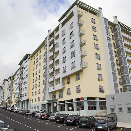 T3 In Downtown With Sea View * Ponta Delgada