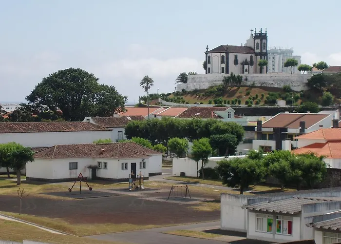 T3 In Downtown With Sea View