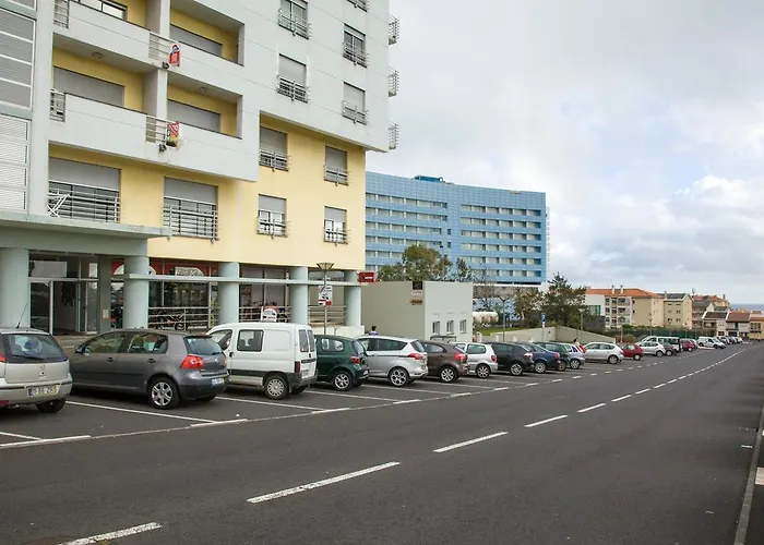 T3 In Downtown With Sea View Ponta Delgada